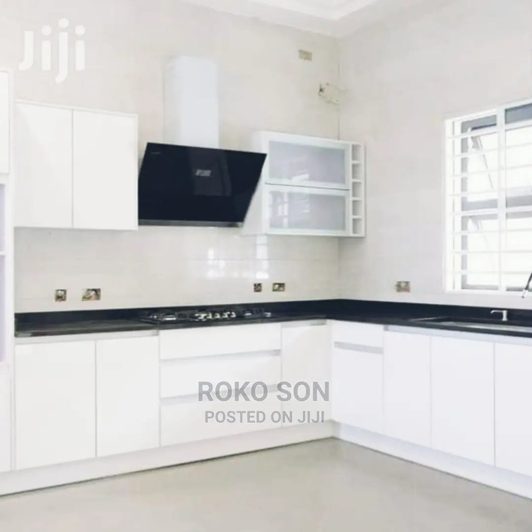 3bdrm House in Dr Roko, Dome for Sale