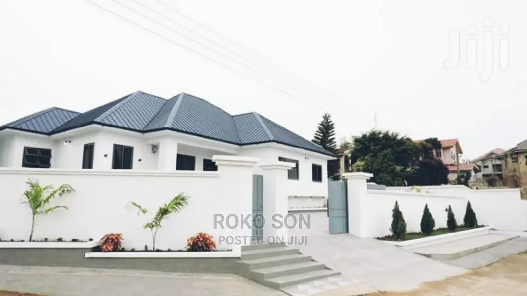 3bdrm House in Dr Roko, Dome for Sale