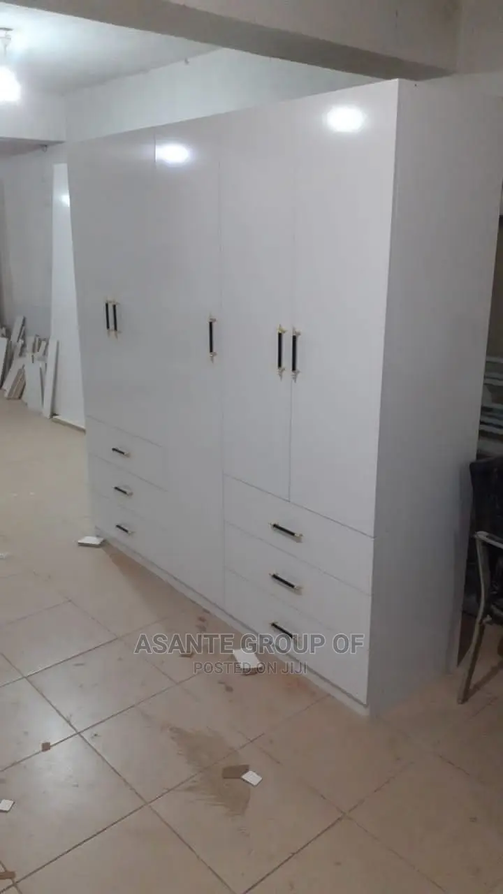 Quality and Affordable Modern Kitchen Cabinets