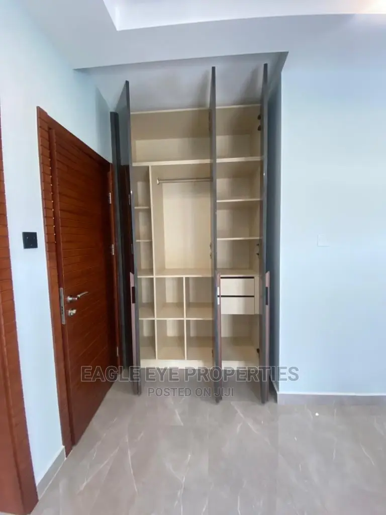 Furnished 3bdrm House in Airport Residential Area for Sale