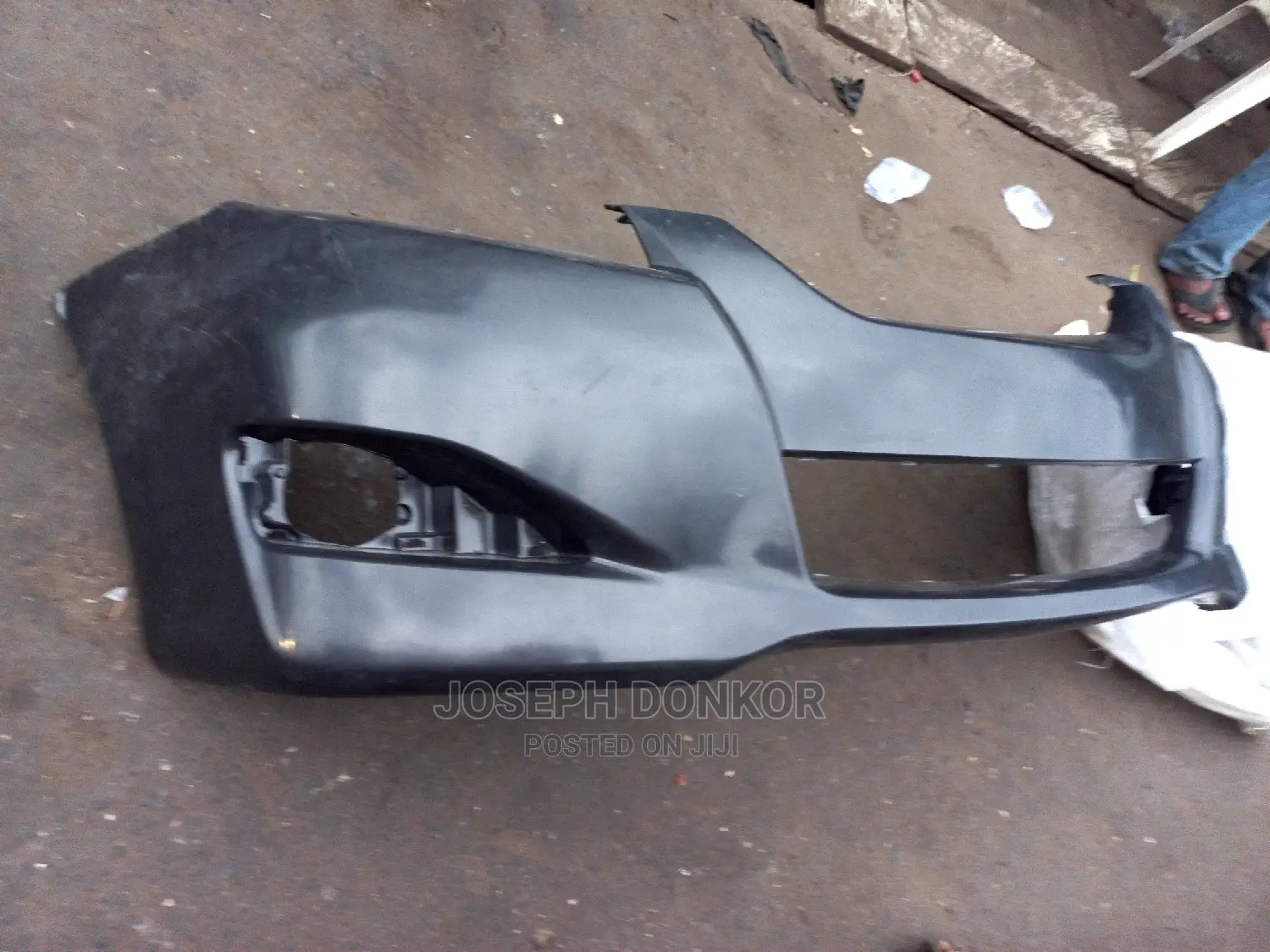 Toyota Matrix 2009,2010,2011,2012 Front Bumper