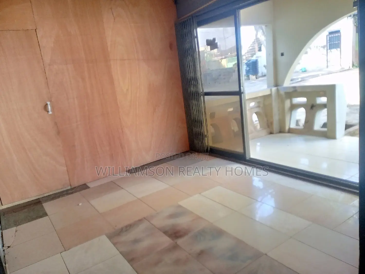 1bdrm Apartment in Kotobabi Area, Spintex for rent