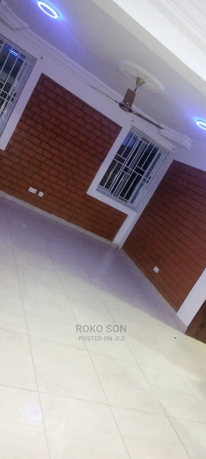 2bdrm Apartment in Dr Roko, Pokuase for rent