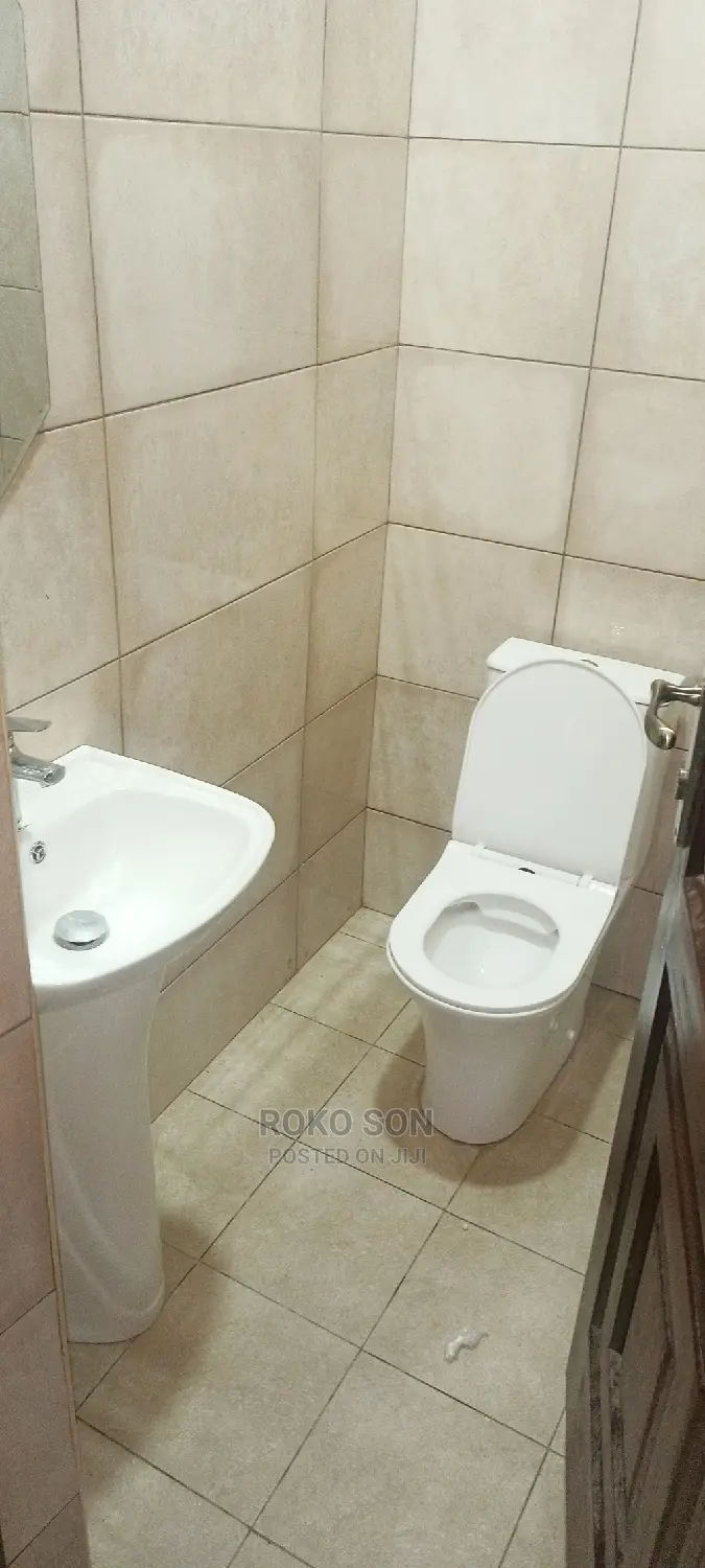 2bdrm Apartment in Dr Roko, Pokuase for rent
