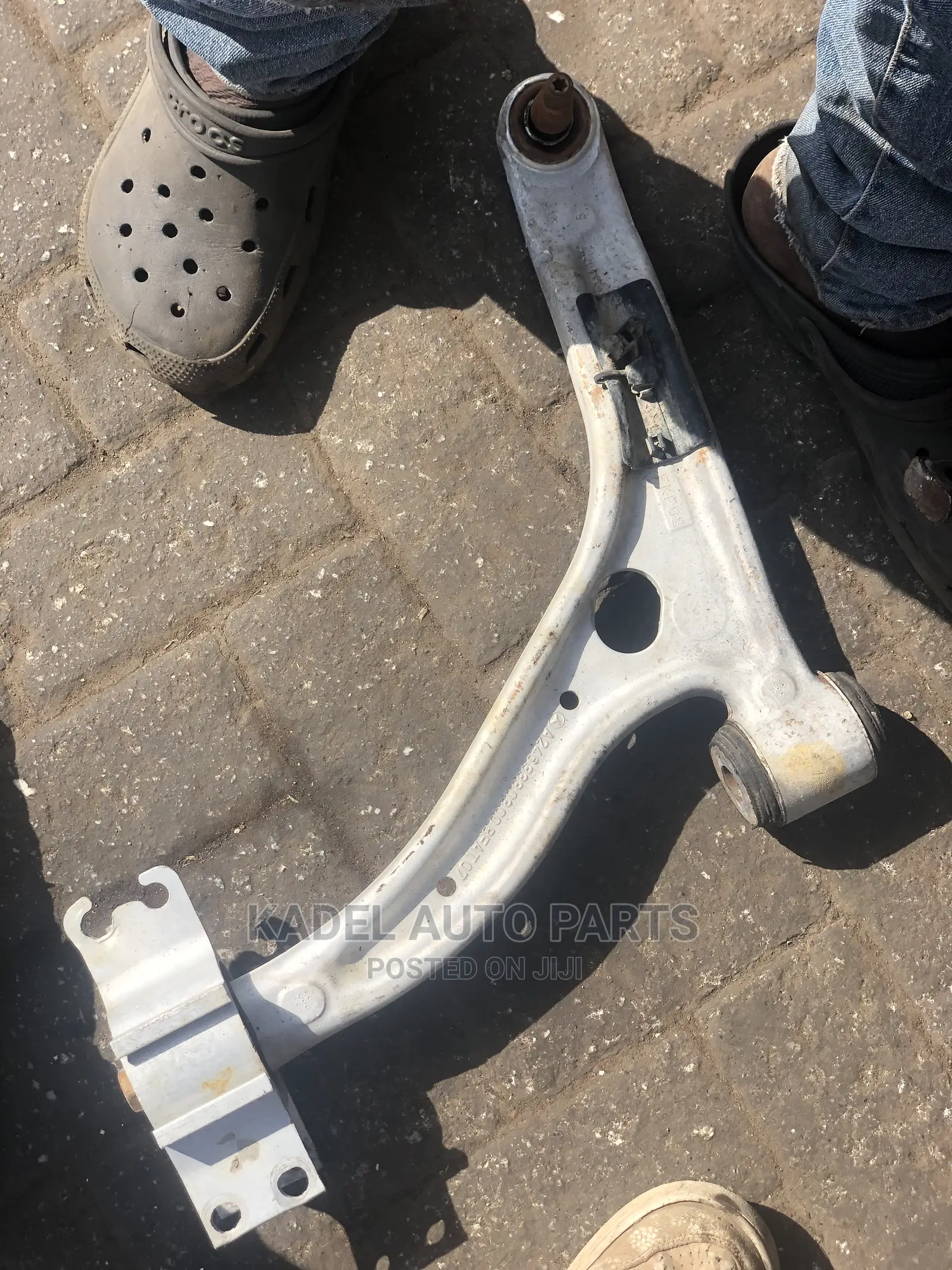 Mercedes-Benz A200. A250 W176. B200 W246. Cla200 Lower Arm