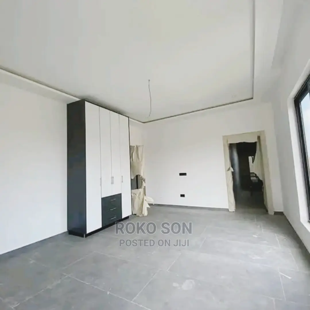 4bdrm Duplex in Dr Roko, East Legon for Sale