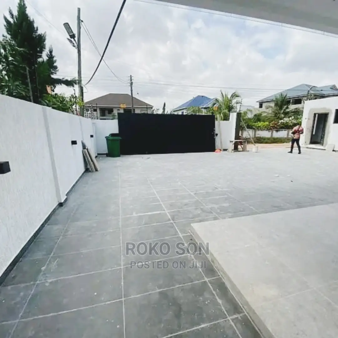 4bdrm Duplex in Dr Roko, East Legon for Sale