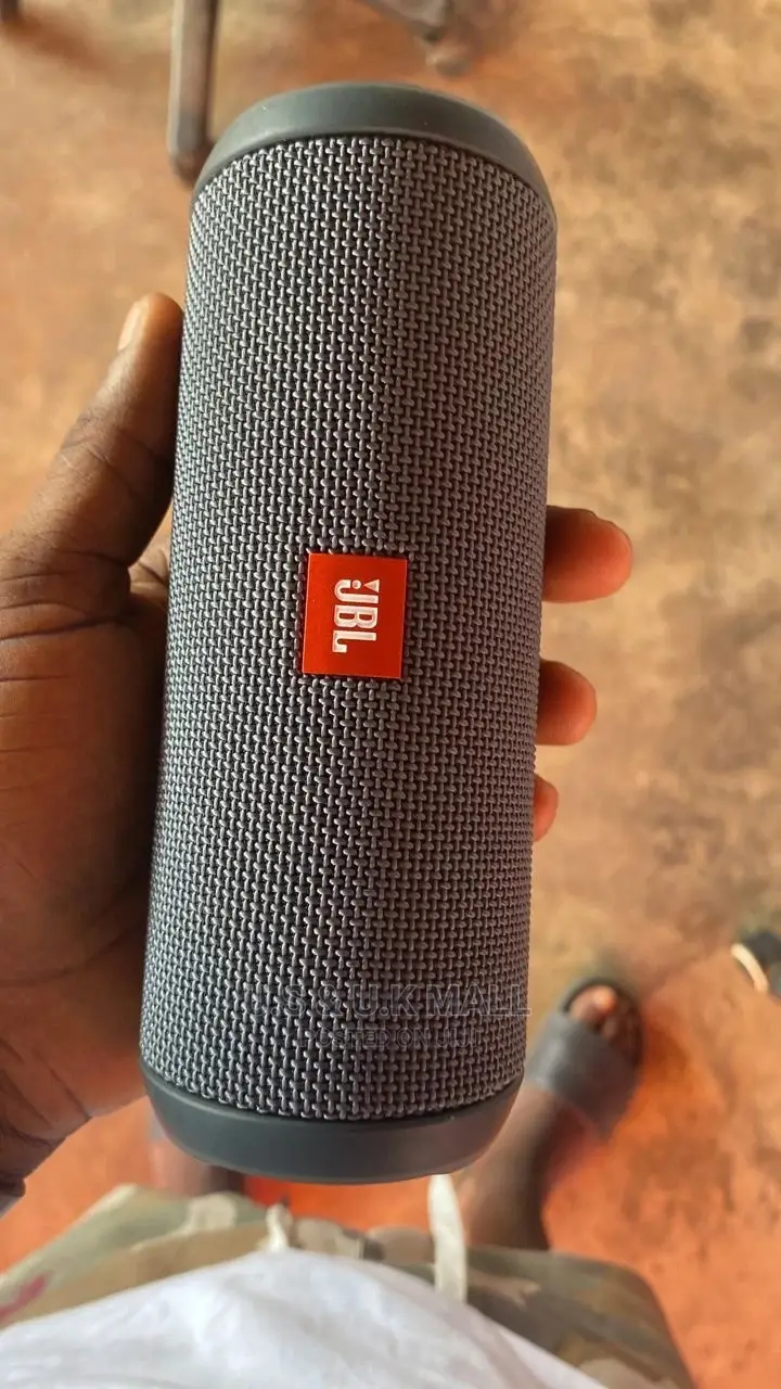 Preowned JBL Flip Essential 2 Bluetooth Speaker In Stock