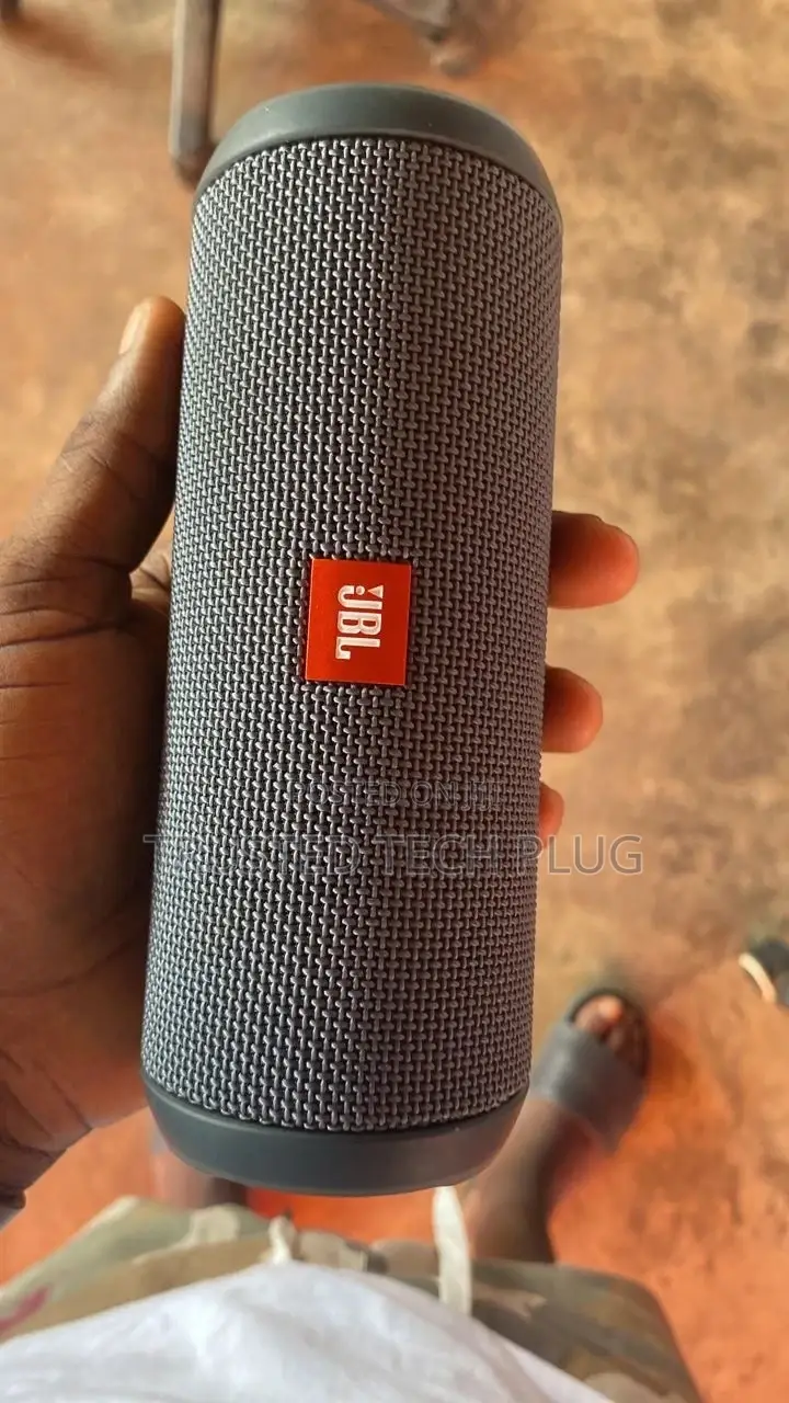 Preowned JBL Flip Essential 2 Bluetooth Speaker In Stock