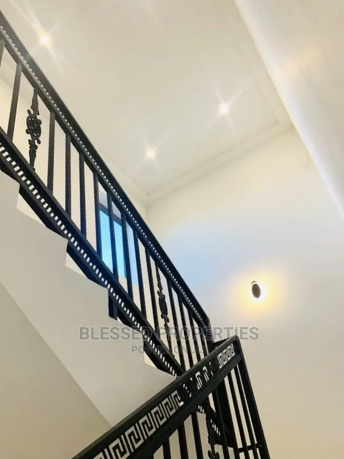 4bdrm Mansion in Blessed Property, Dome for Sale
