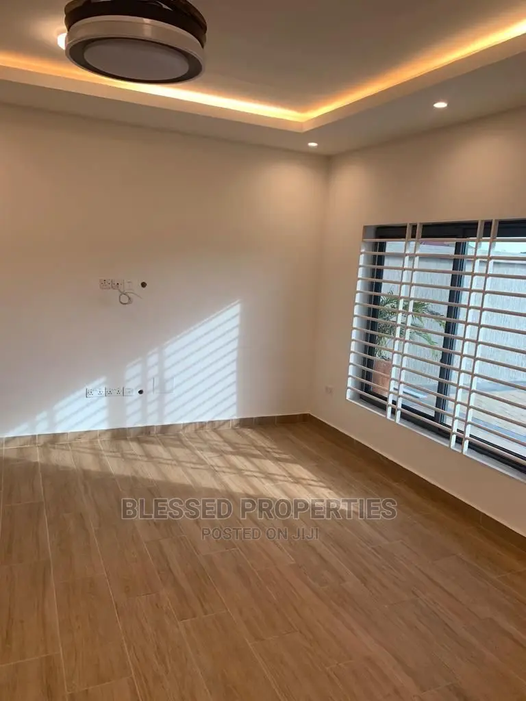 4bdrm Mansion in Blessed Property, Dome for Sale