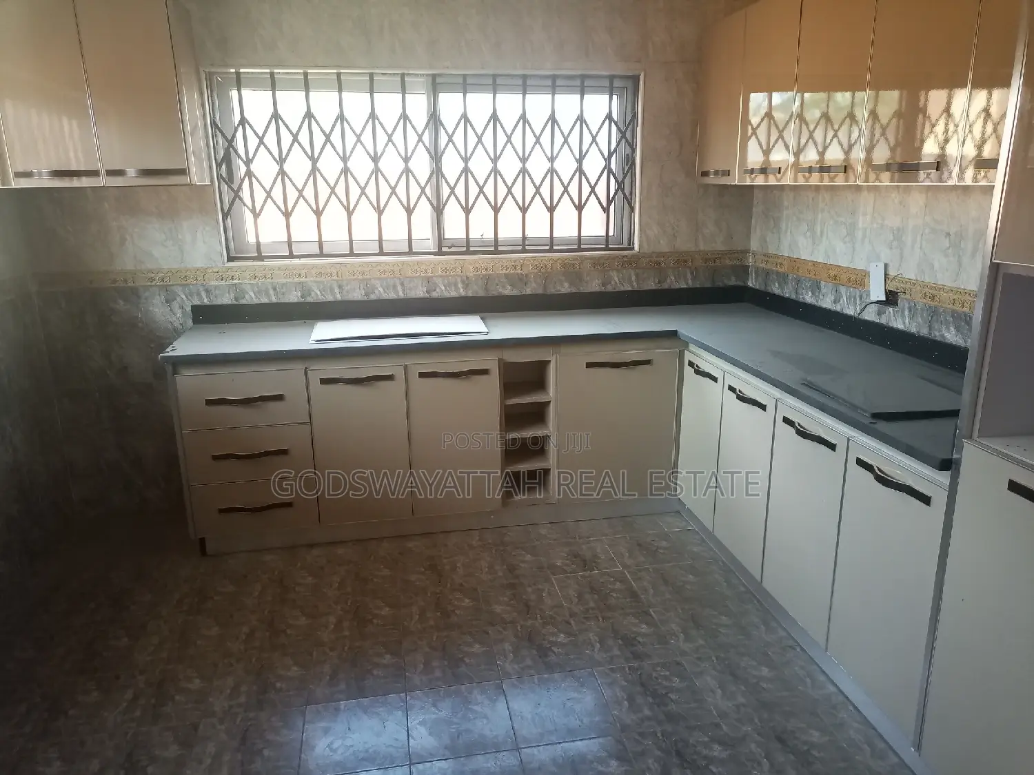 4bdrm House in East Legon for rent
