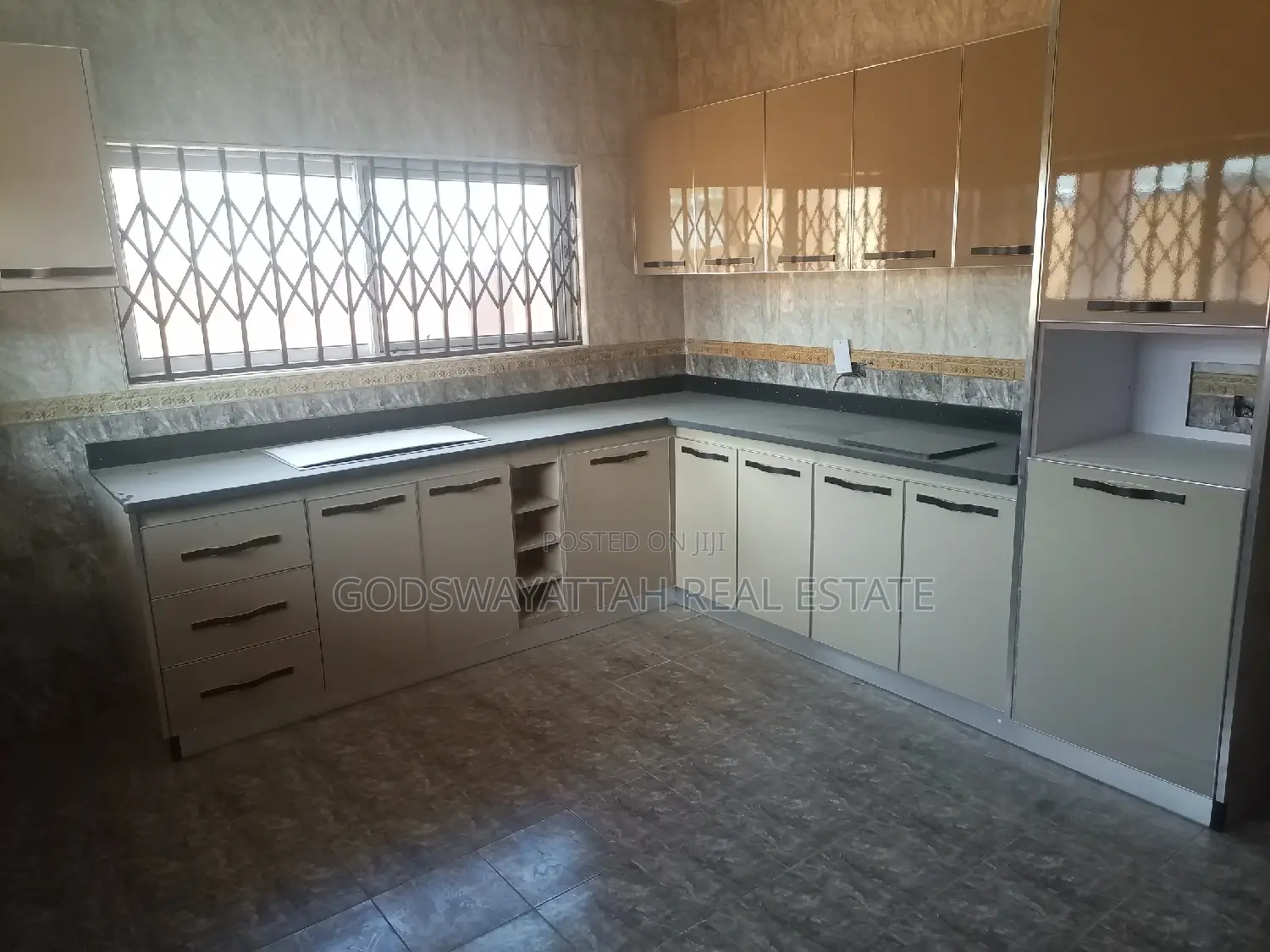 4bdrm House in East Legon for rent