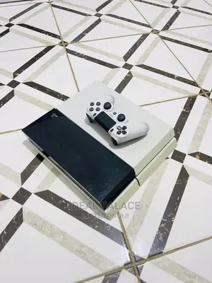 Ps4 Standard Limited White And Black