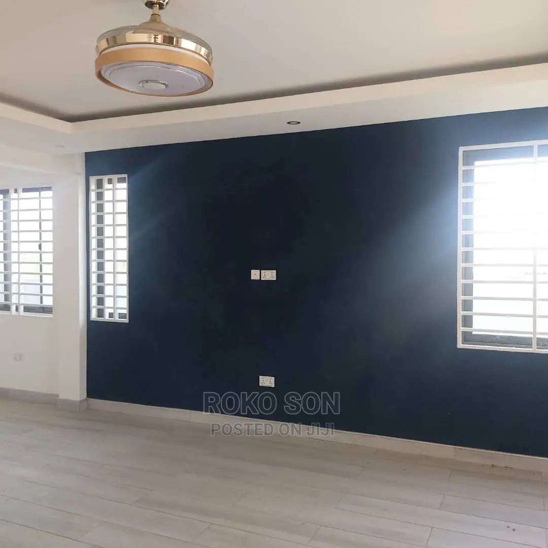 5bdrm Duplex in Dr Roko, North Legon for Sale