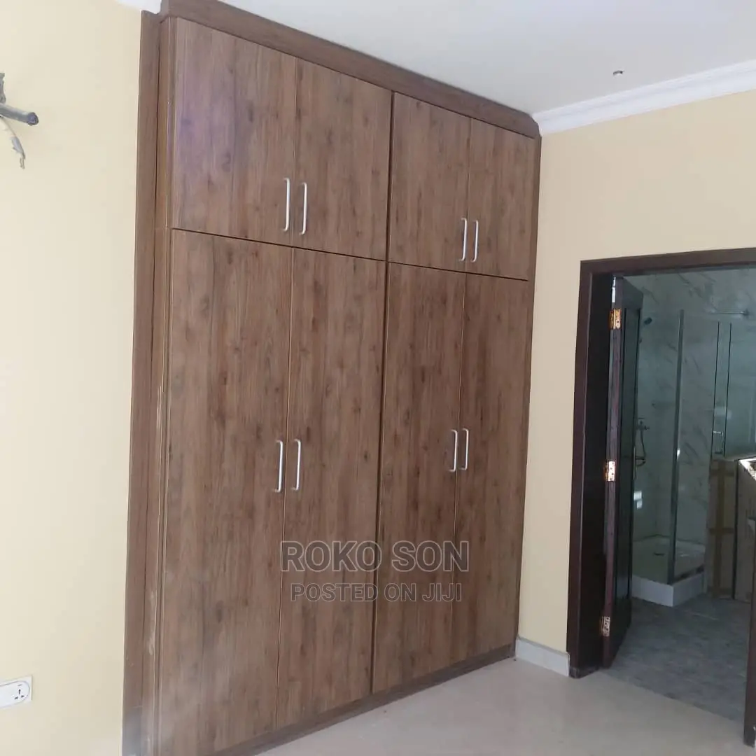 5bdrm Duplex in Dr Roko, North Legon for Sale