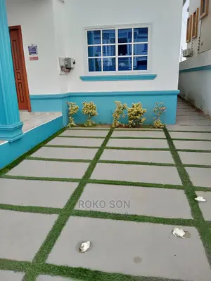 4bdrm Duplex in Dr Roko, West Legon for Sale