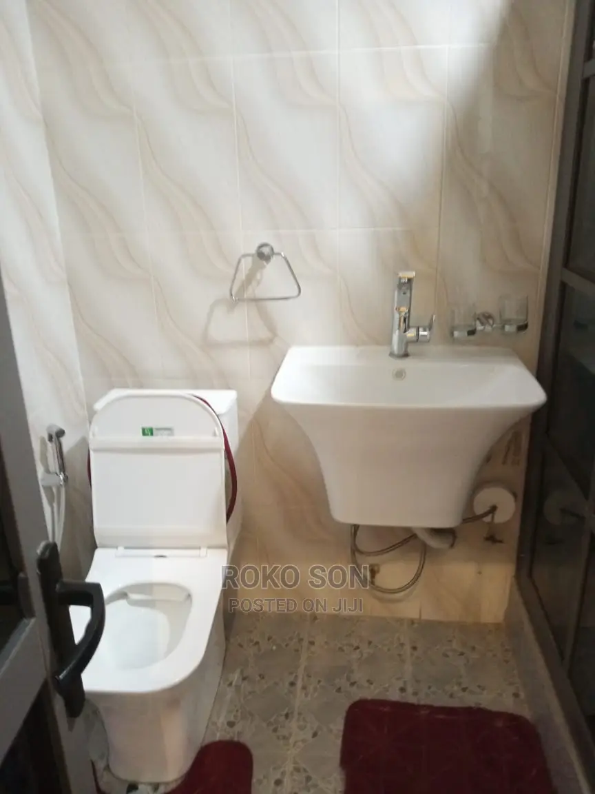4bdrm Duplex in Dr Roko, West Legon for Sale