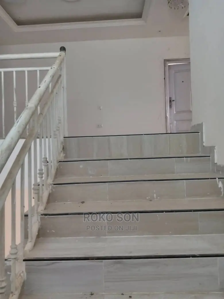 5bdrm Duplex in Dr Roko, Pokuase for Sale