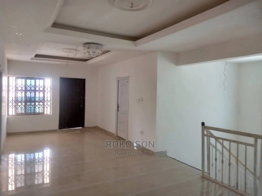 5bdrm Duplex in Dr Roko, Pokuase for Sale