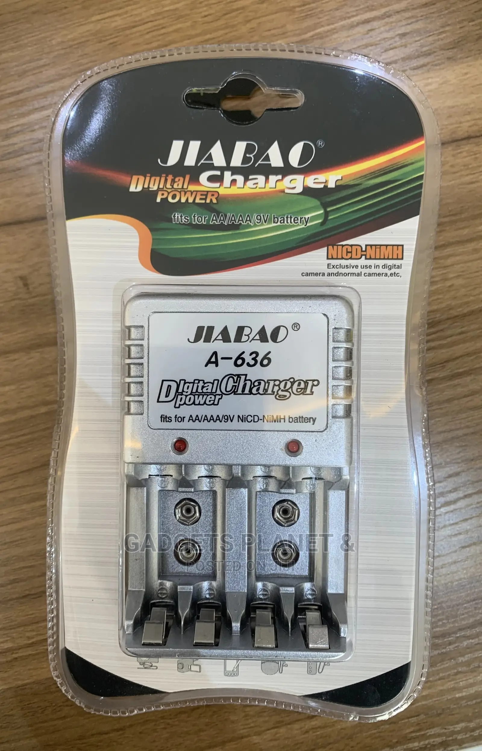 JIABAO JB-636 Rechargeable Battery Charger For AA/AAA/9V