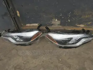 Corolla 2014 Headlights