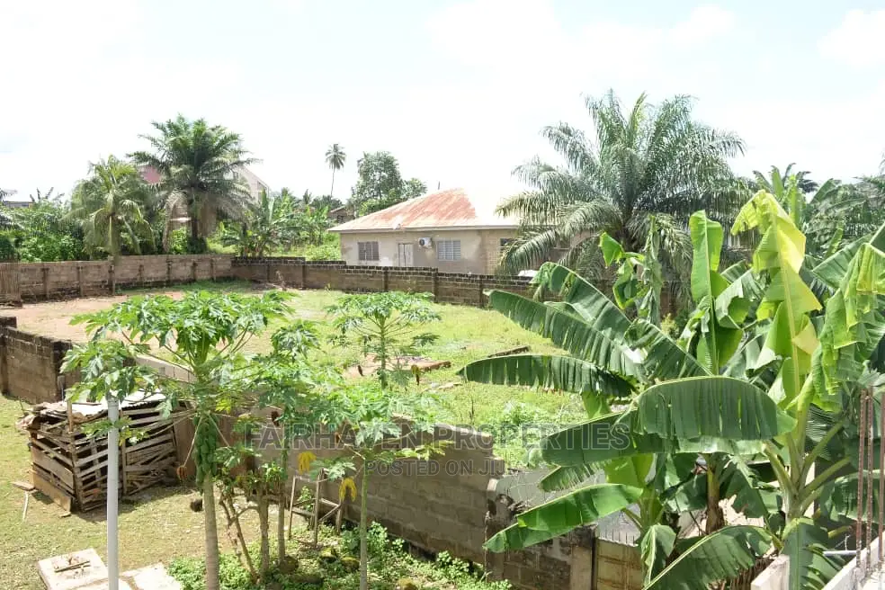 5bdrm House in Fairhaven Properties, Agona East for Sale