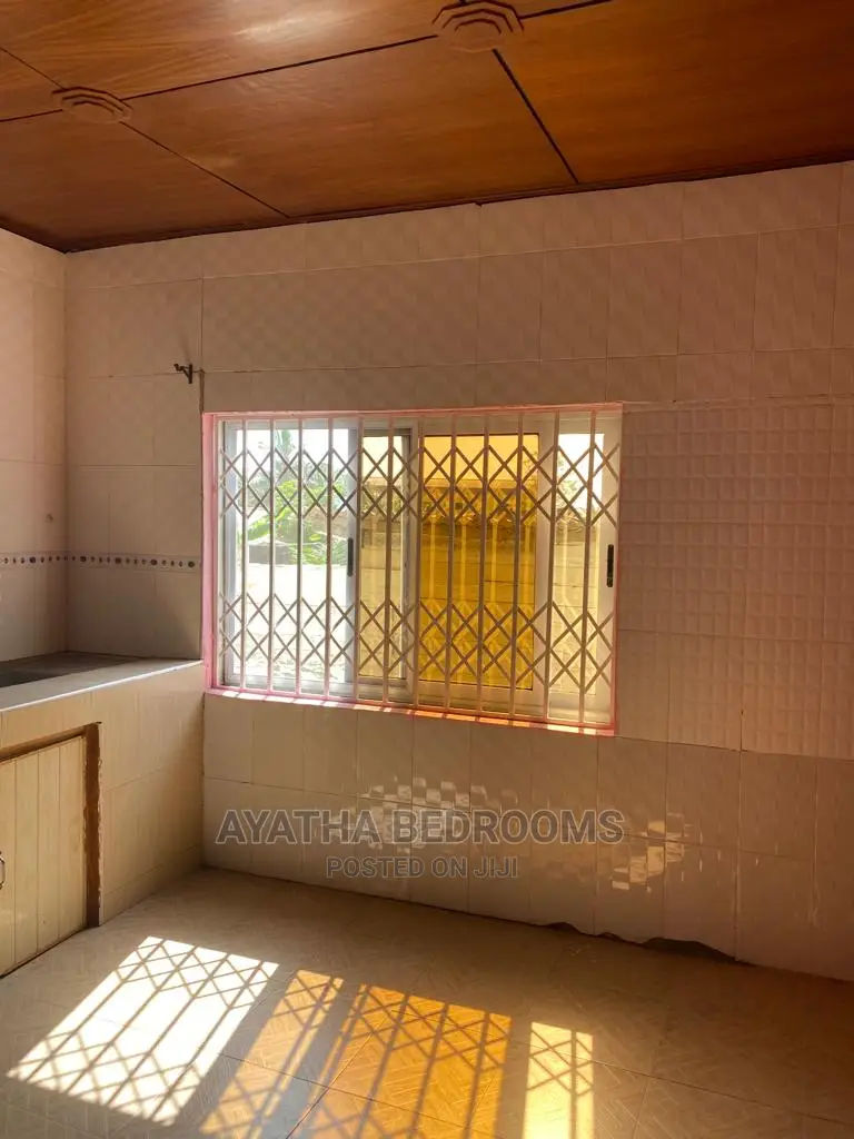 2bdrm Apartment in Ayathar Bedroom, Teshie for Rent