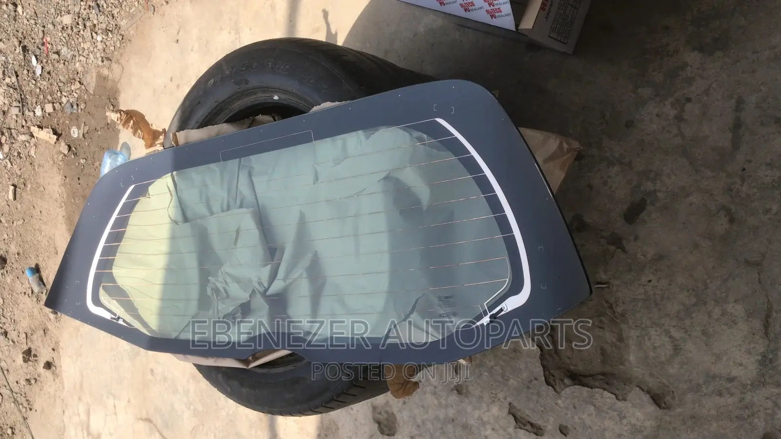 Honda Fit 2012 Back Glass