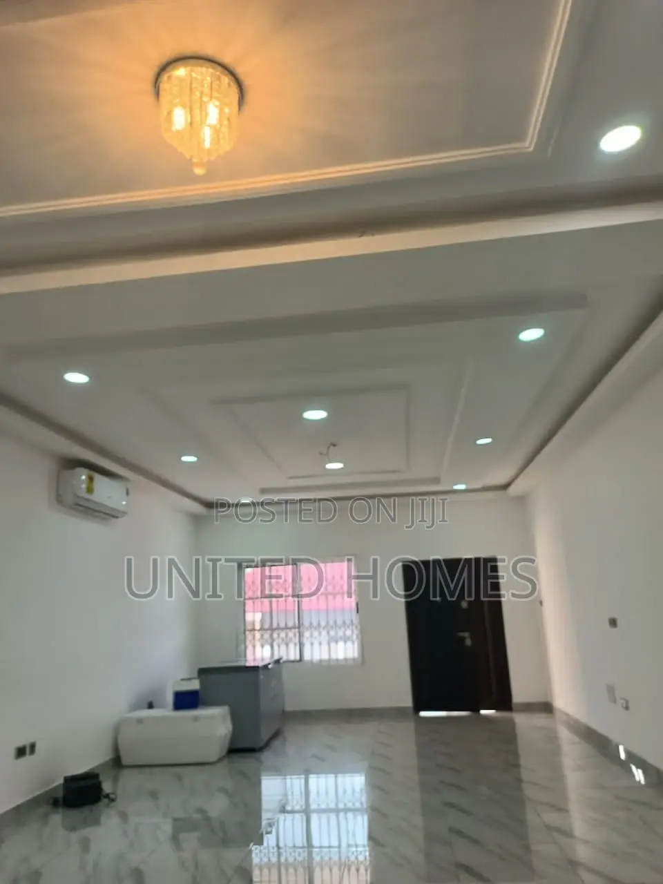 6bdrm House in East Legon for Sale