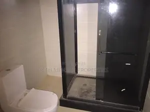 6bdrm House in Skm Property House, Haatso for Sale