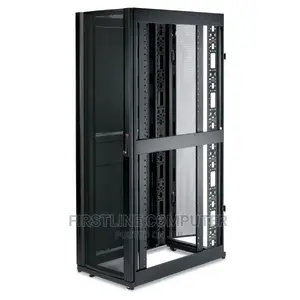 APC Netshelter SX, Server Rack