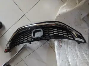 Photo - Honda Civic 2015 Grille