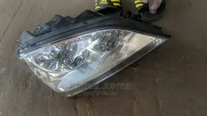 Kia Sorento 2005/6 Headlight Pair.