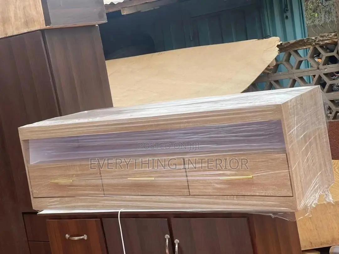 Brand New Tv Led Light Tv Stand Low for Sale