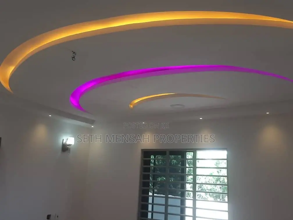 3bdrm House in Skm Property For, Adenta for Sale