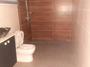 3bdrm House in Skm Property For, Adenta for Sale
