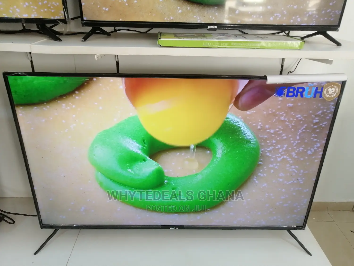 Bruhm 32 Inch Full HD Satellite LED TV Free Wallmount 2023