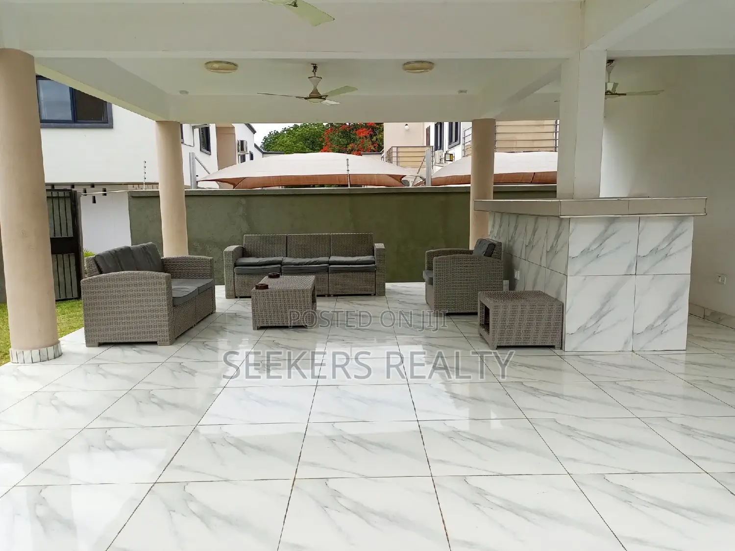 4bdrm Townhouse / Terrace in Seekers Realty, Cantonments for rent