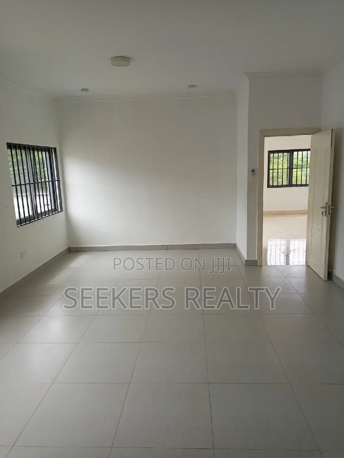 4bdrm Townhouse / Terrace in Seekers Realty, Cantonments for rent