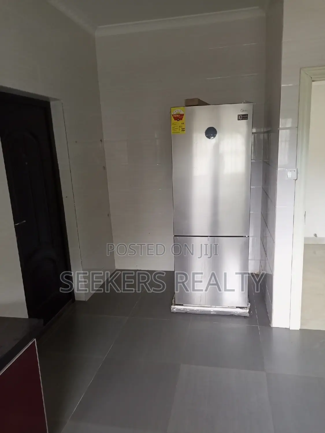 4bdrm Townhouse / Terrace in Seekers Realty, Cantonments for rent