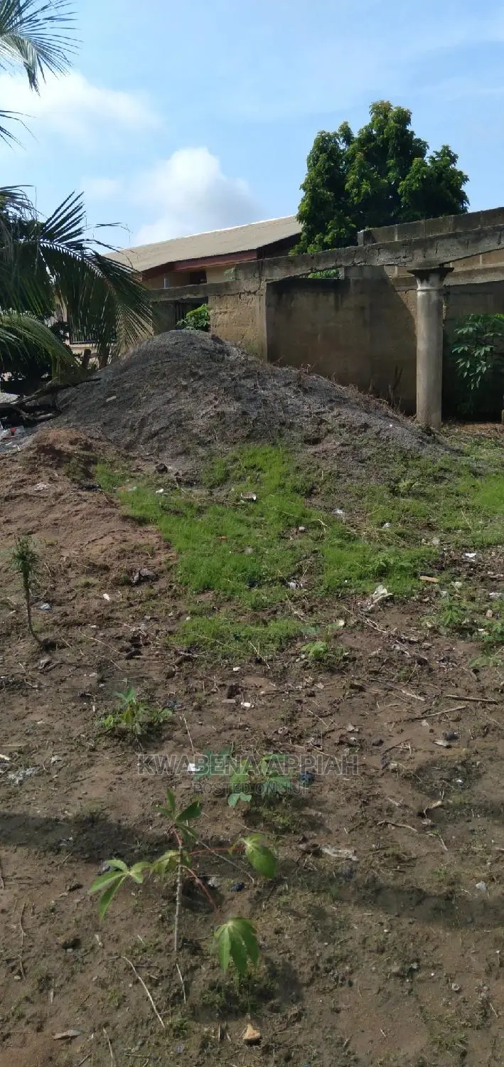 6bdrm House in Mark Estate At, Kumasi Metropolitan for sale
