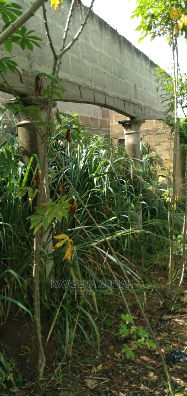 6bdrm House in Mark Estate At, Kumasi Metropolitan for sale