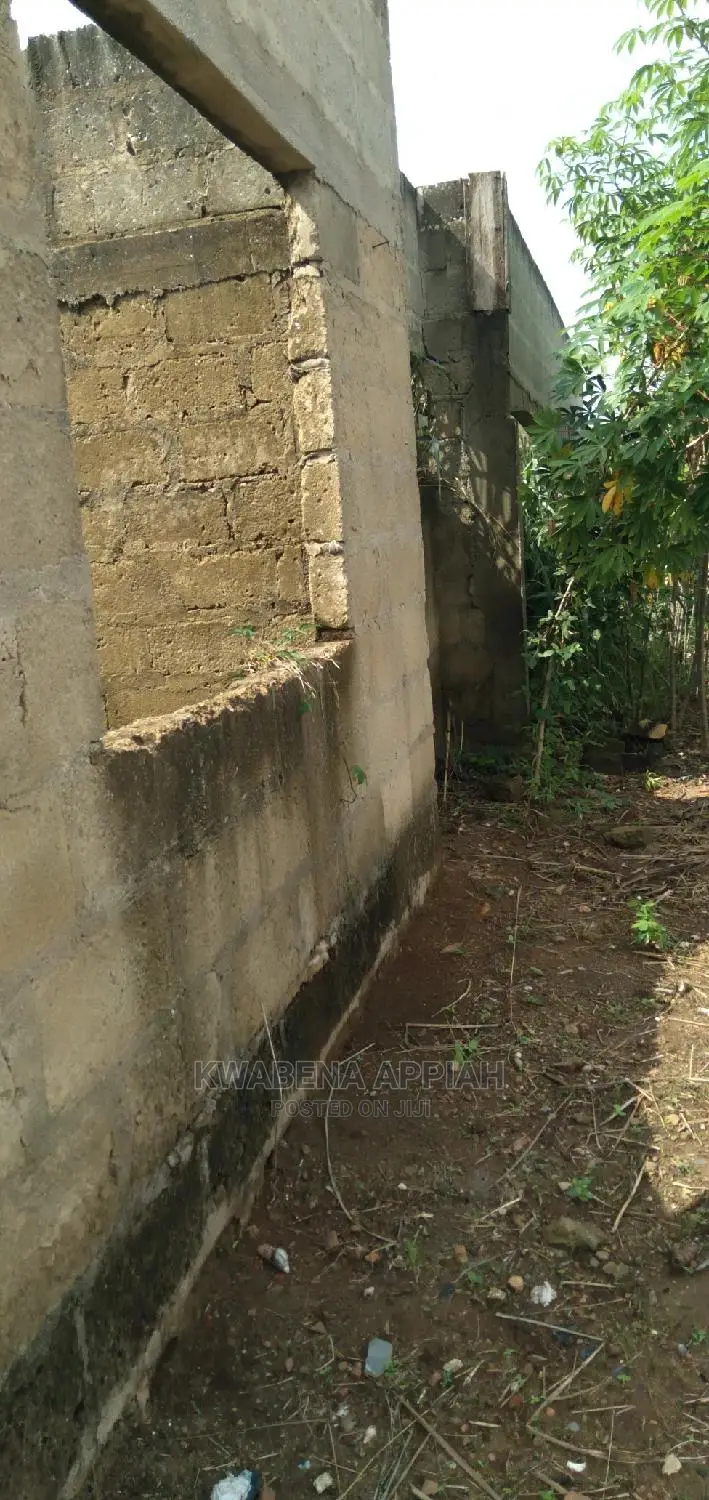 6bdrm House in Mark Estate At, Kumasi Metropolitan for sale