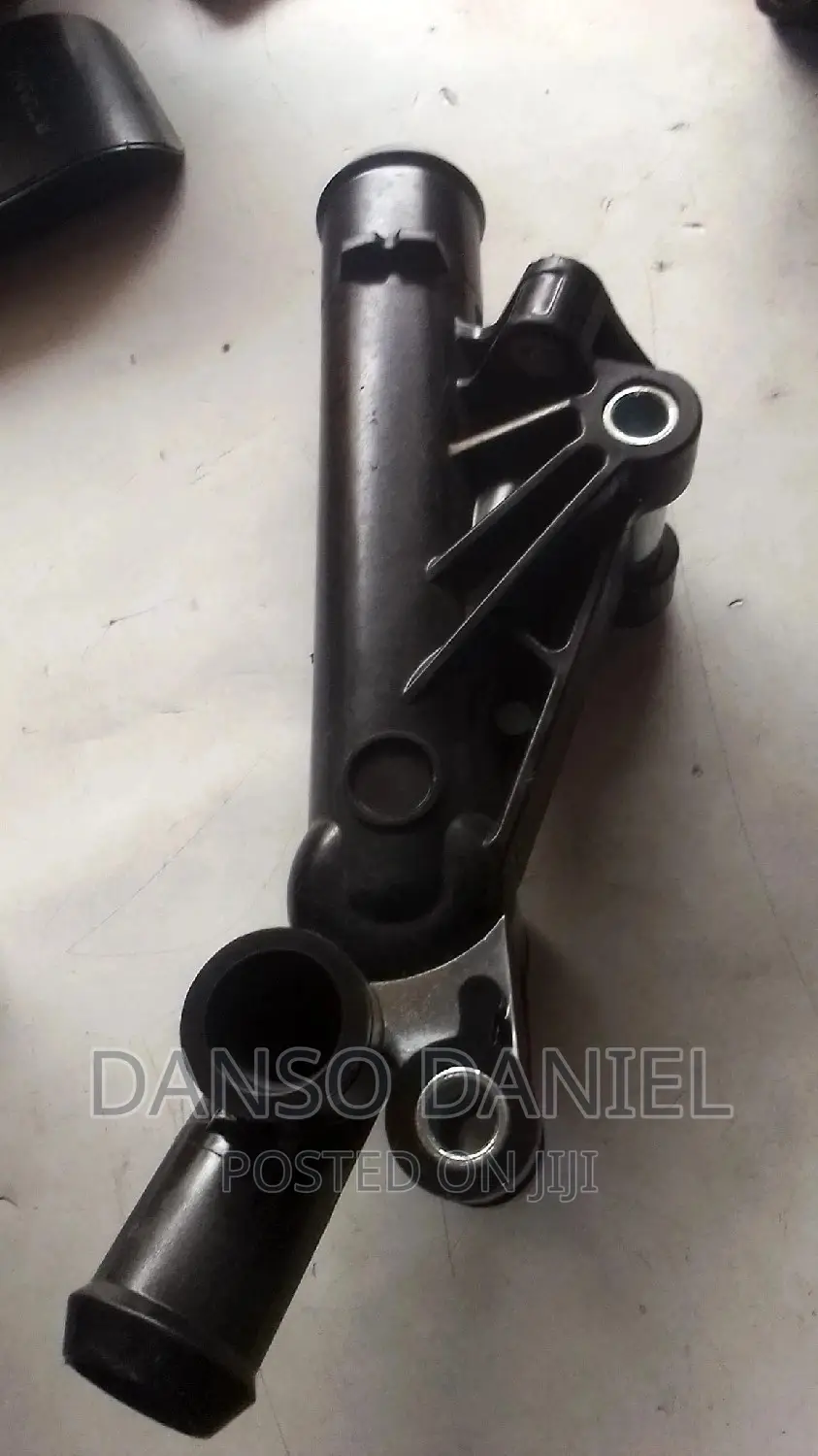 Ford Escape 2013-2017 Water Outlet