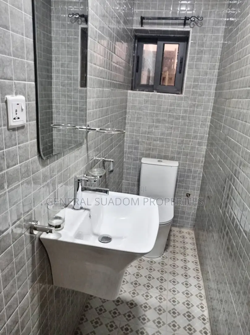 2bdrm Apartment in Suadom Properties, Baatsona Total for rent