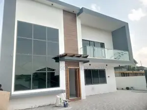5bdrm Mansion in Community 20, Spintex for Sale