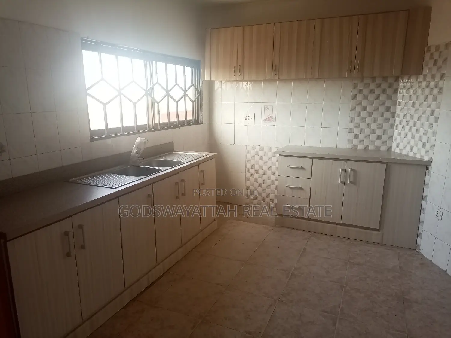 4bdrm House in East Legon for rent