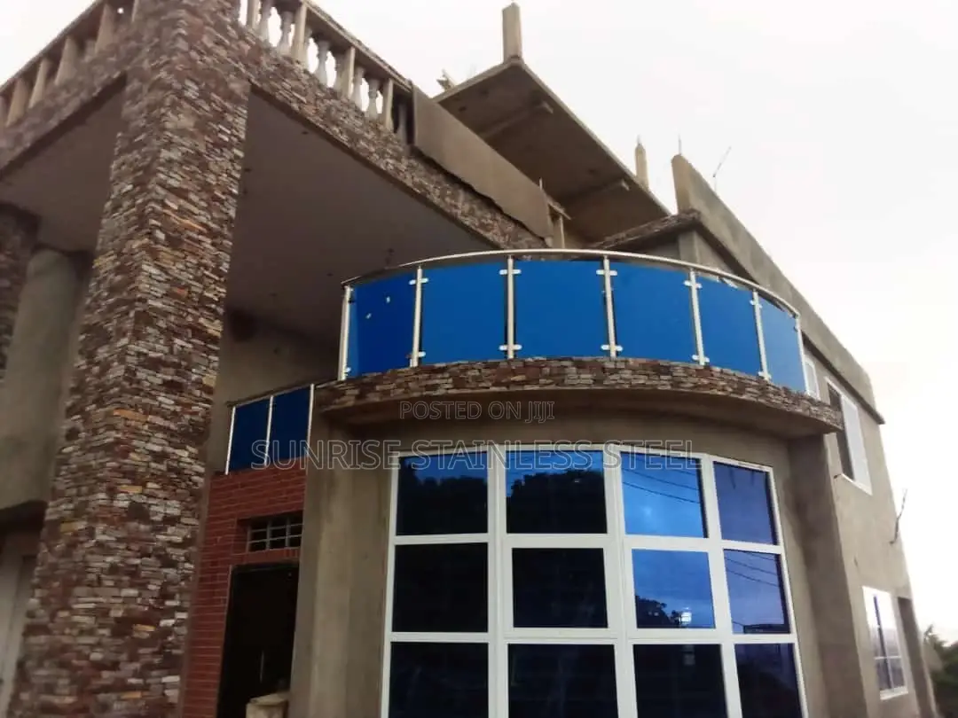 Trusted Shower Glass Partition Fabrication