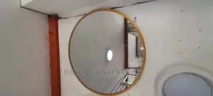Round Mirror